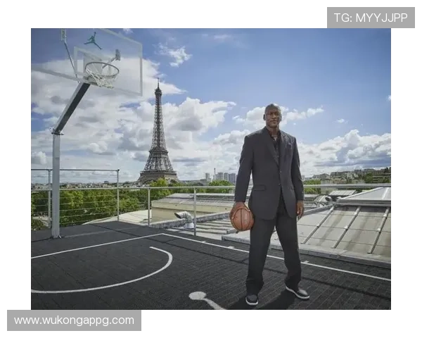 乔丹老爷子打球穿的球鞋，估计一辈子我都买不起啊！