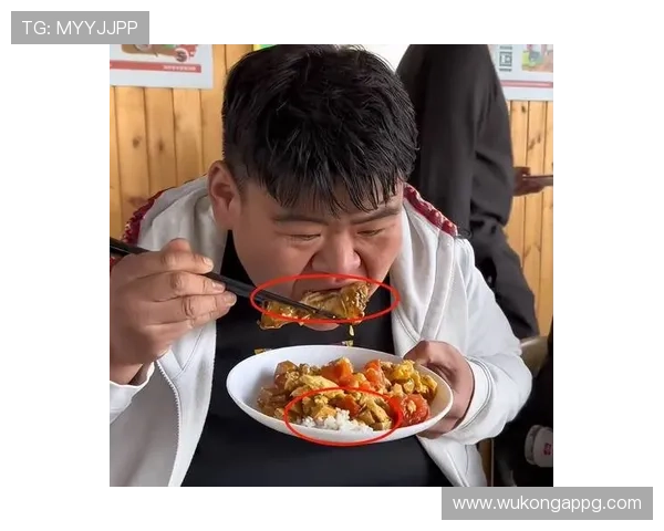 傅园慧训练完吃掉一整只烤鸭，教练说她饭量比男队员还猛