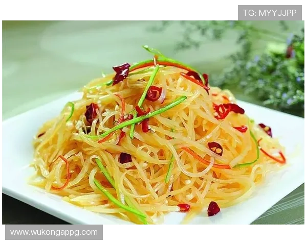 浓眉哥家里请了三个厨师管他吃饭？