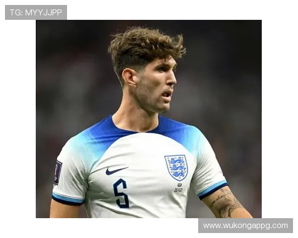 约翰·斯通斯：从失误中卫到顶级中卫的成长逆袭