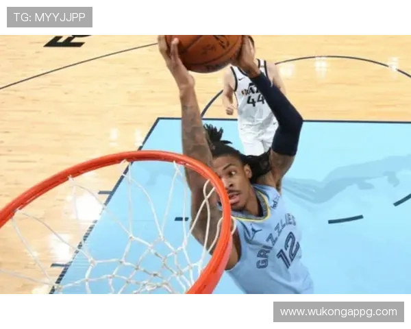 奥斯卡·罗伯特森关键时刻持球组织提升球队进攻效率明显