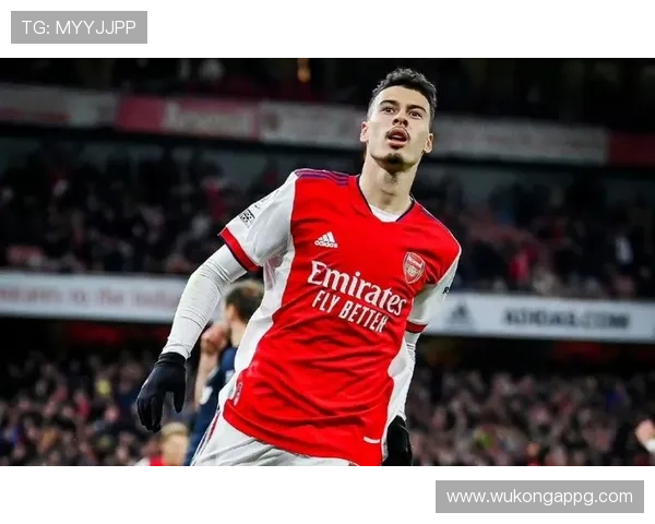 库杜斯与马丁内利：冲击型边锋的战术角色对比