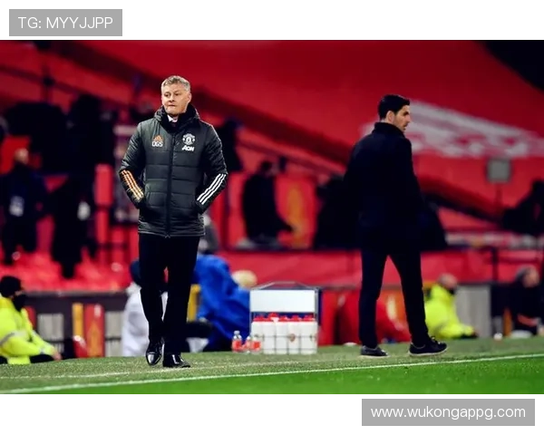 曼联财务压力下的试错空间有限，未来赛季竞争形势面临挑战